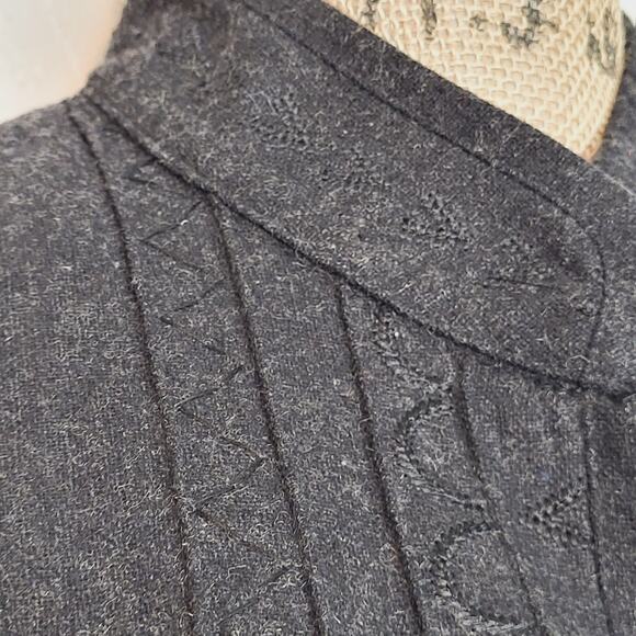 Chico's Recycled Wool Embroidered Pleated High Neck Charcoal Gray Blazer Size L - Picture 7 of 12
